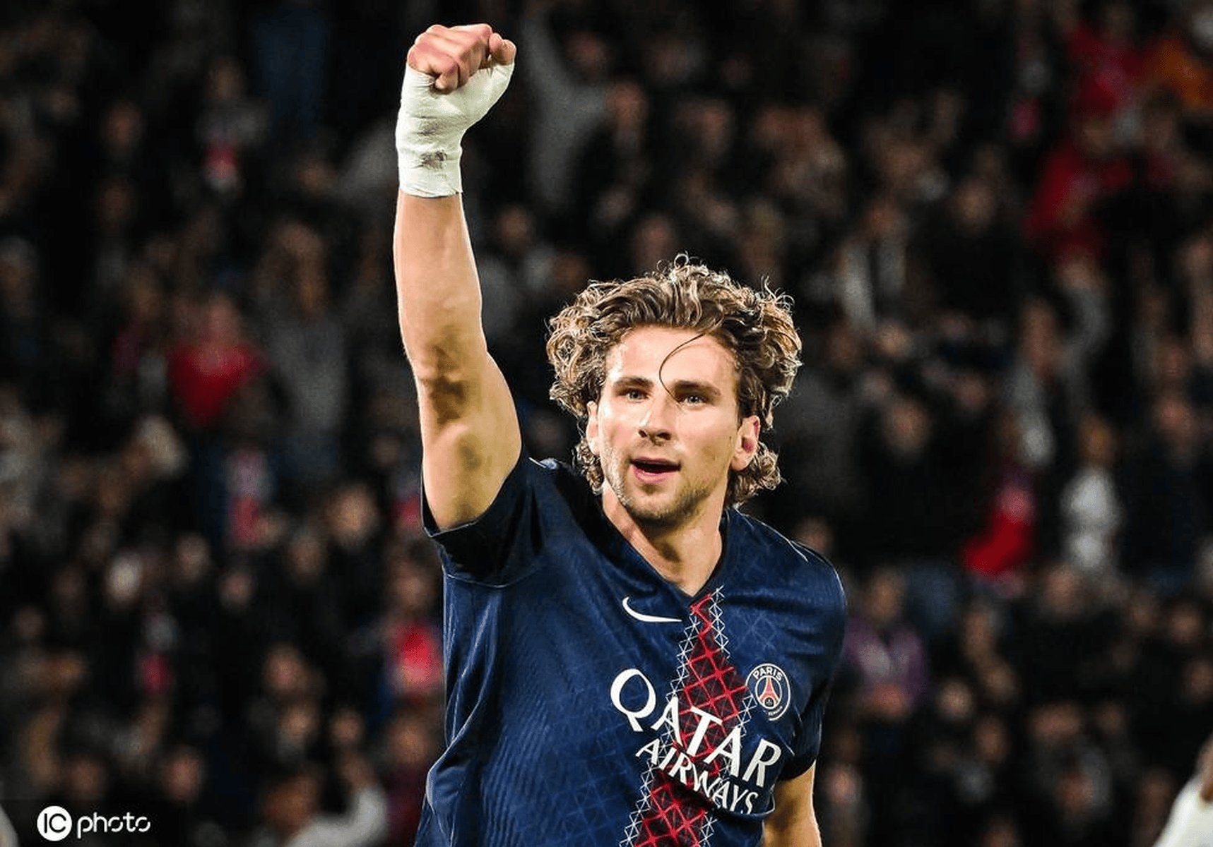 爱游戏体育-关于里程碑夜！巴黎圣日耳曼单刀错失，中超国际比赛日刷纪录，更衣室稳定，年轻球员得到机会的信息