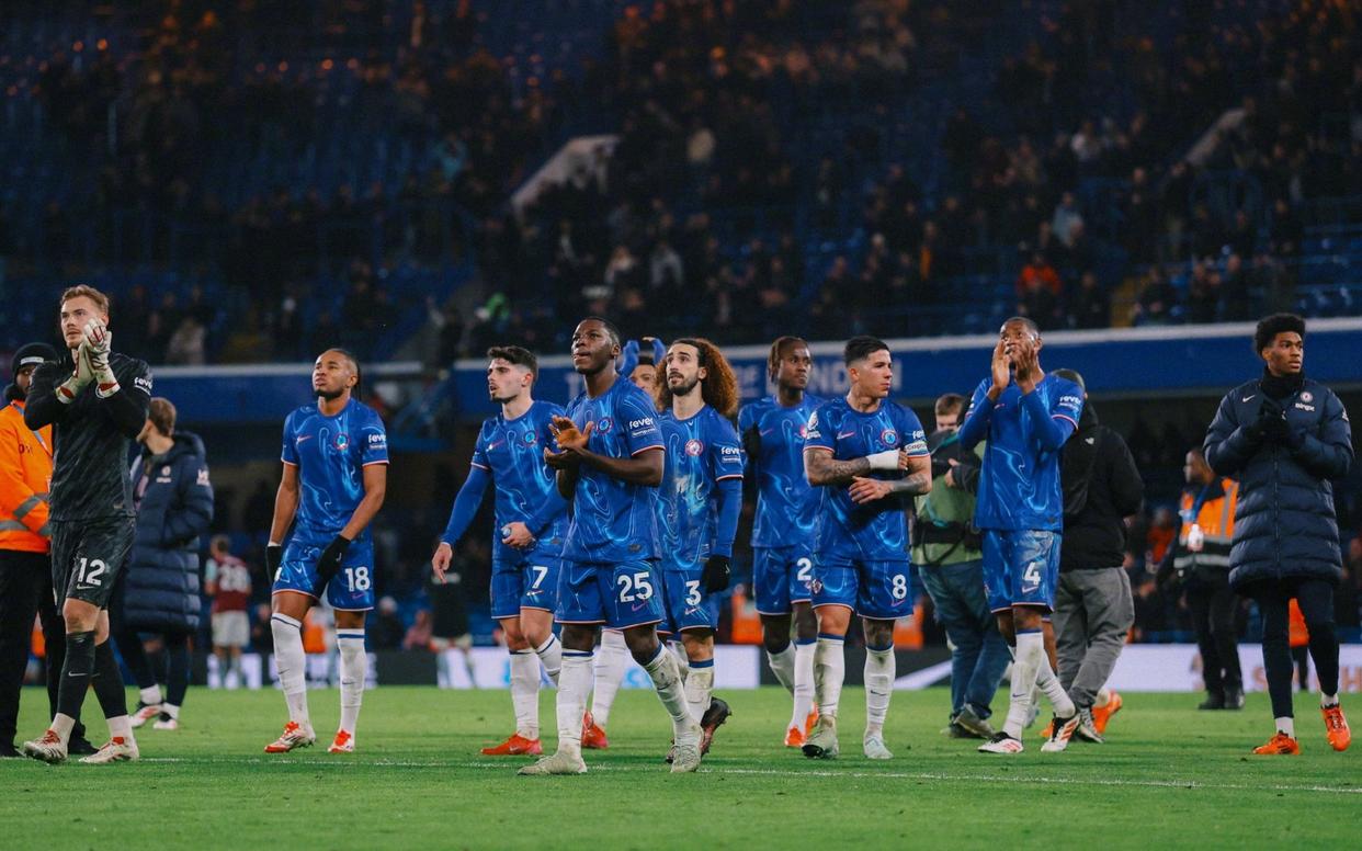 爱游戏体育-切尔西迎德甲关键赛,窗口期篮板制胜,质疑声仍在,细节决定成败的简单介绍