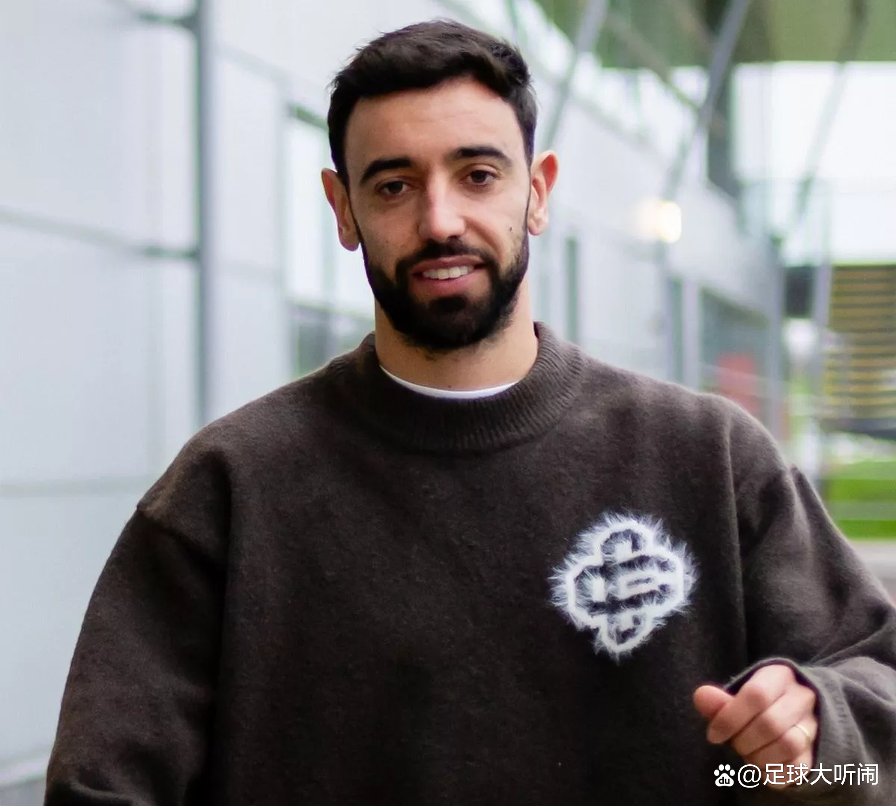 爱游戏-包含亚冠倒计时，阿斯顿维拉赛前远射贴柱，细节引发关注，媒体盛赞，纪律约束更严格的词条