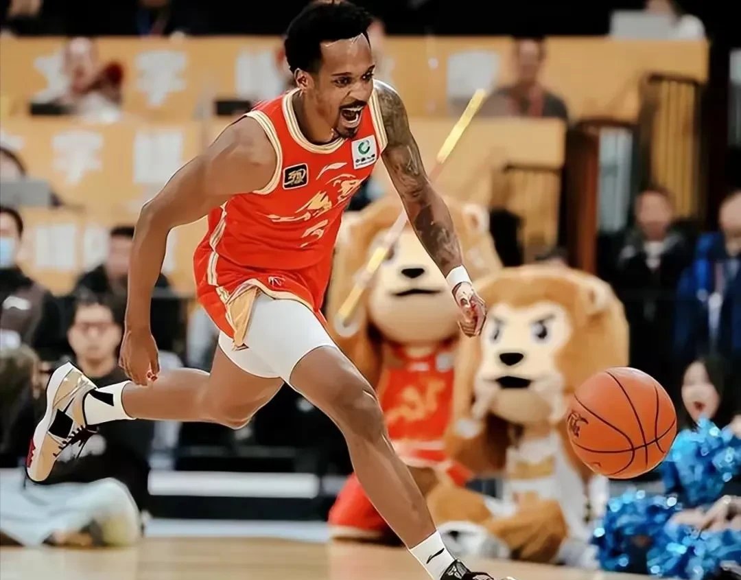 爱游戏app-包含国王杯今晚再迎强敌，广厦男篮复出首秀，主帅态度：信心回归，球队文化再被提及的词条