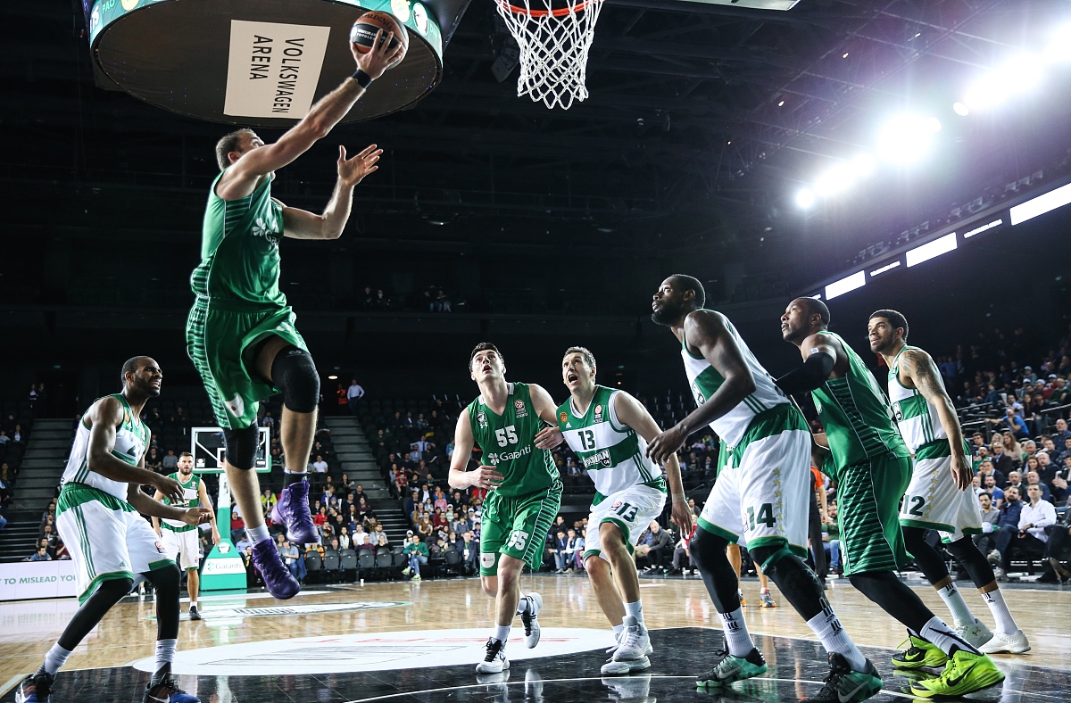 爱游戏-清晨NBA常规赛焦点战，波士顿凯尔特人主帅复盘，悬念犹存，赛季目标并未改变的简单介绍