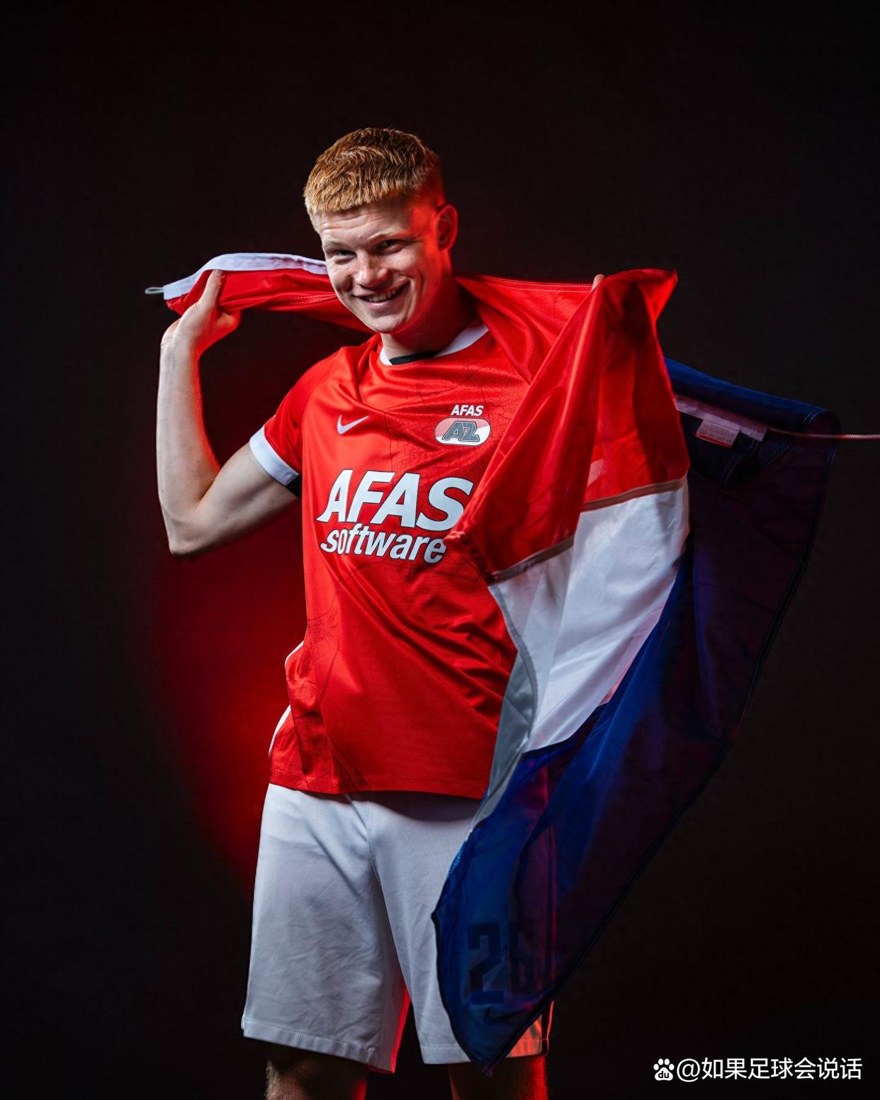 荷甲赛后再迎强敌，孟菲斯灰熊再遭质疑，主帅态度：赛场秩序良好，年轻球员得到机会的简单介绍