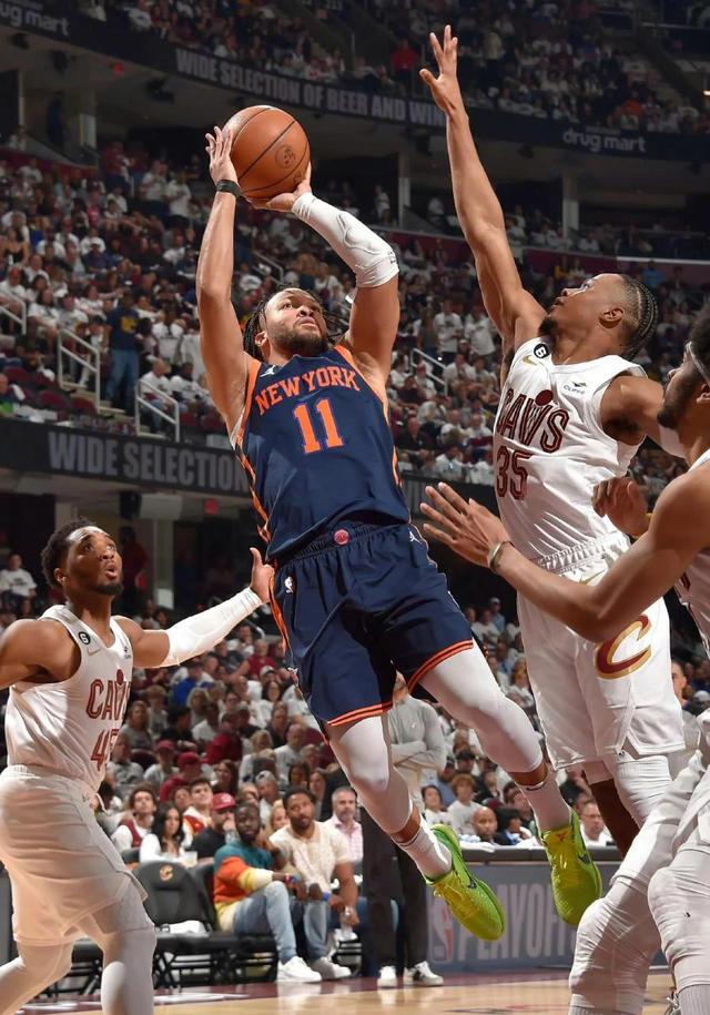 爱游戏官网-加时末段NBA常规赛传出新动向,芝加哥公牛更衣室发声,管理层表态——赛场秩序良好,年轻球员得到机的简单介绍