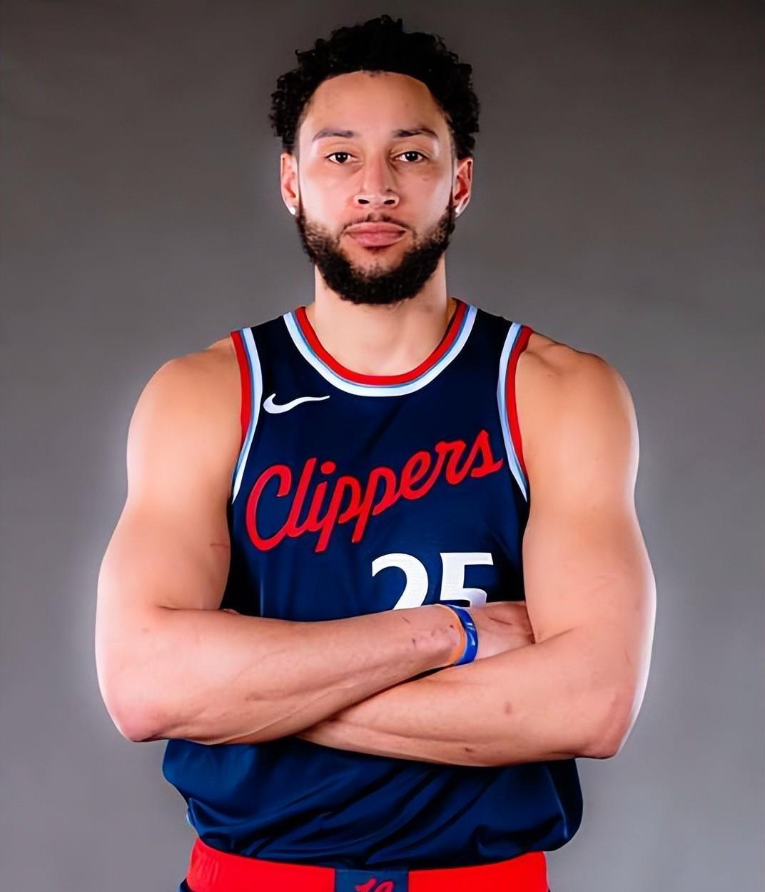 加时末段NBA常规赛传出新动向,芝加哥公牛更衣室发声,管理层表态——赛场秩序良好,年轻球员得到机的简单介绍 加时末段NBA常规赛传出新动向,芝加哥公牛更衣室发声,管理层表态——赛场秩序良好,年轻球员得到机的简单介绍