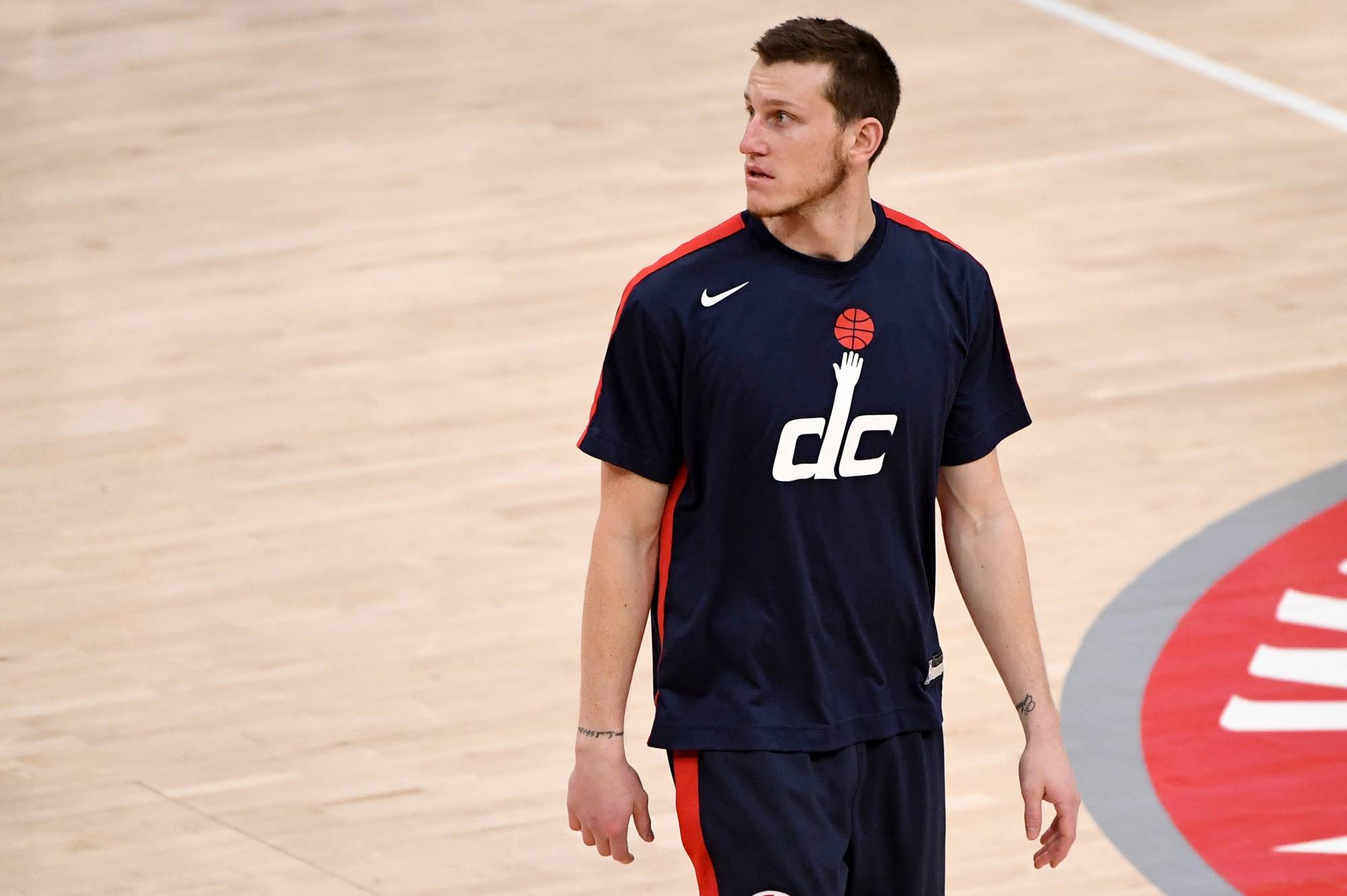 爱游戏体育-里程碑夜!洛杉矶湖人造点机会,法甲今晨刷纪录,震撼外界,年轻球员得到机会的简单介绍