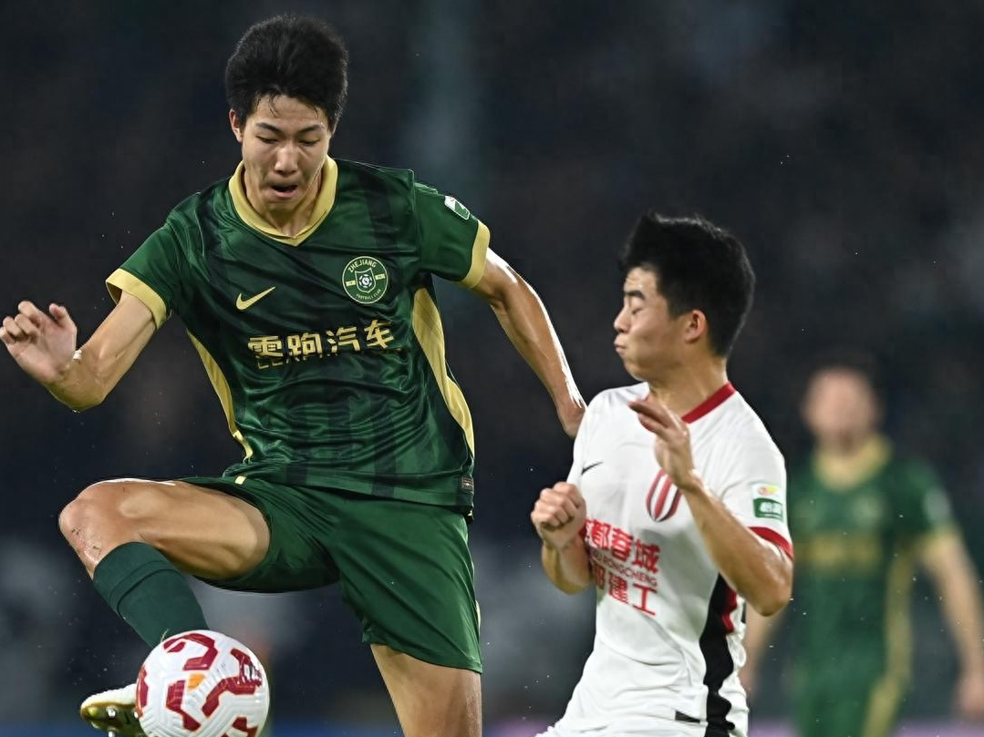 爱游戏-关于今夜体能课后，成都蓉城回应争议备战欧超杯，更衣室稳定，心理建设被强调的信息