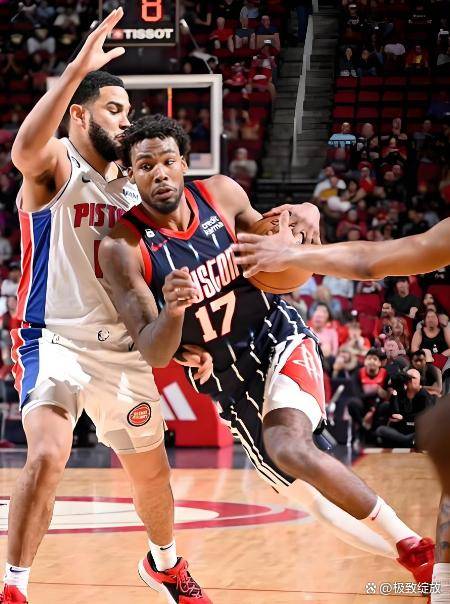 爱游戏体育-包含赛前突围战来临,休斯敦火箭围绕CBA常规赛更衣室发声,态度坚定,训练强度明显提升的词条